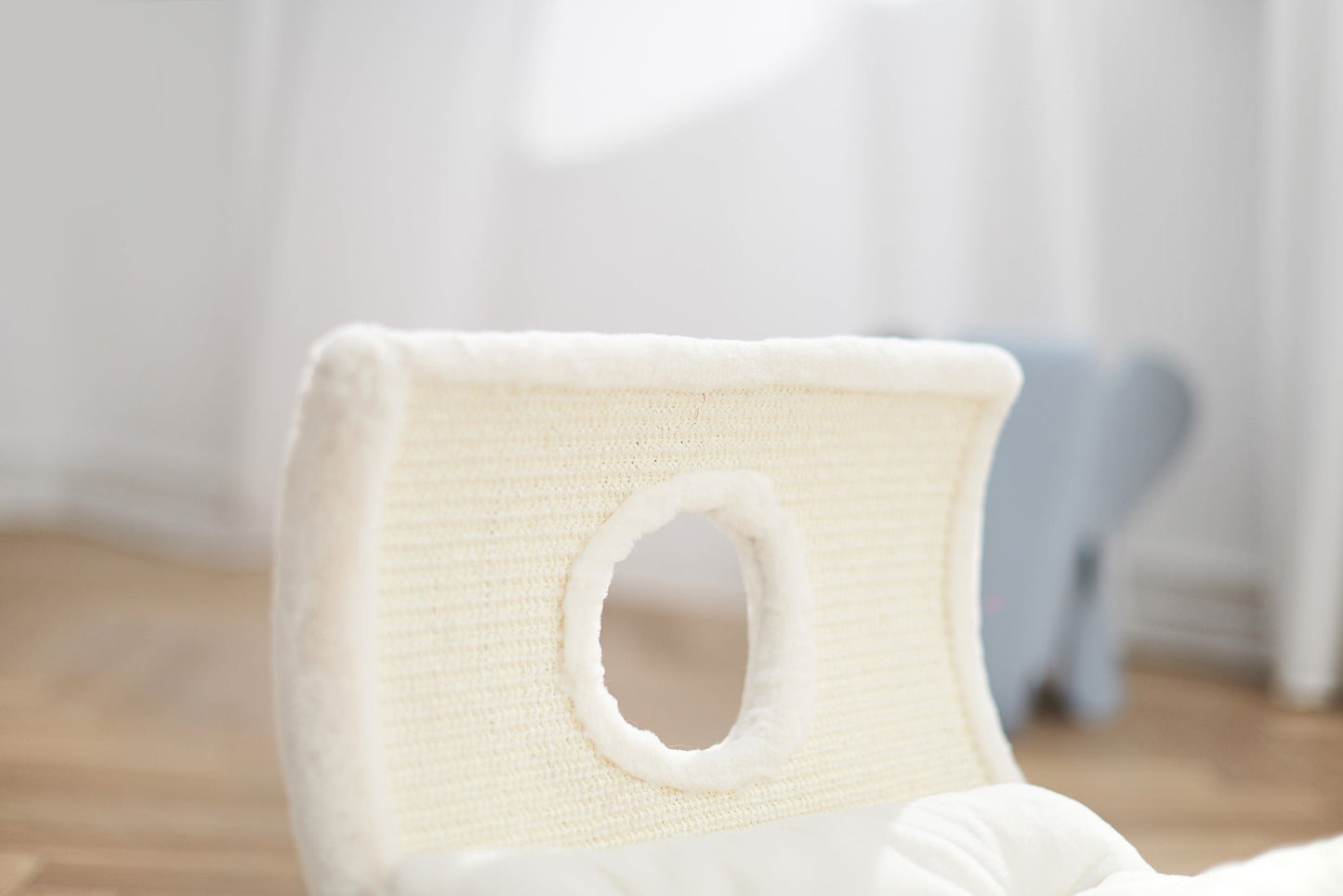 Sopapets | Regal Chaise Cat Tree