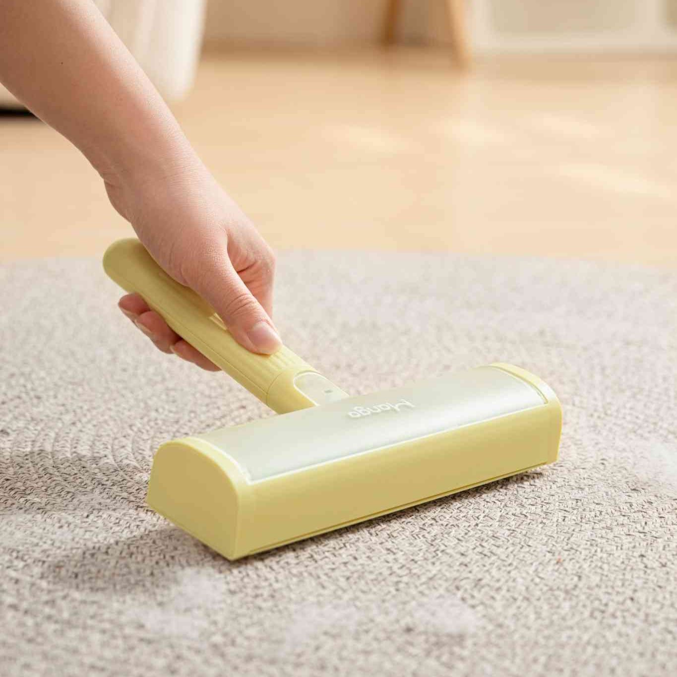 Static Lint Roller - MangoPets